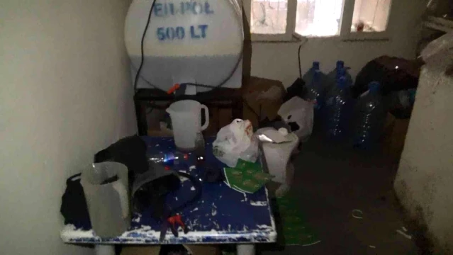 Diyarbakır'da sahte içki imalathanesine baskın, 5 gözaltı