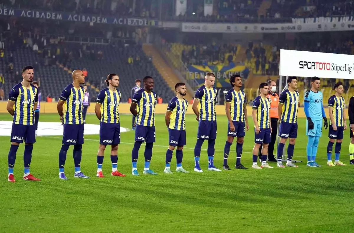 Fenerbahçe geçen sezona göre düşüşte