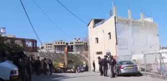 İsrail güçleri Filistinlilere ait bir binayı yıktı