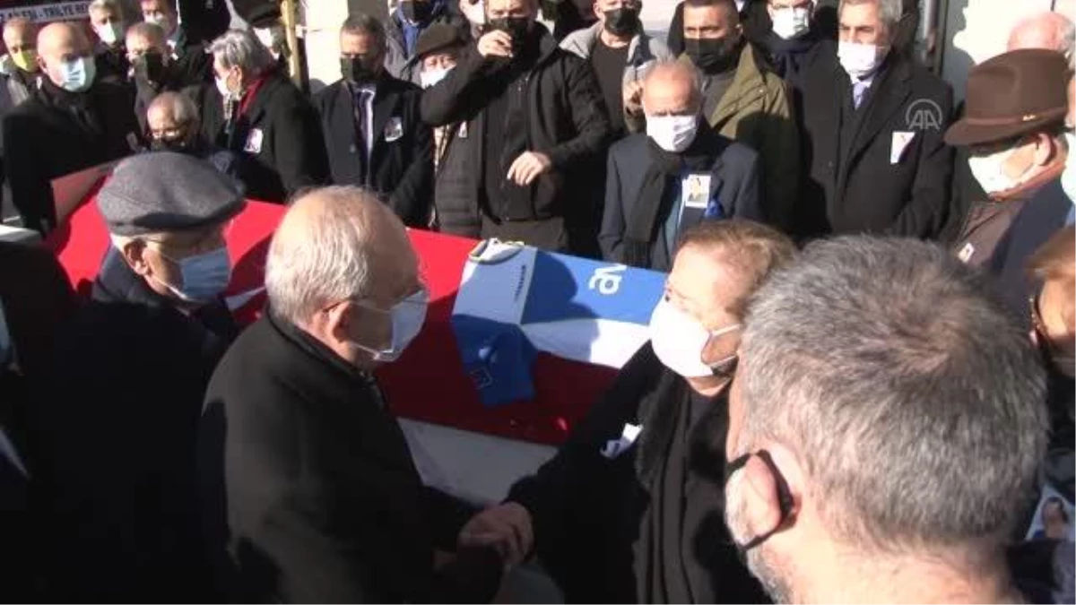 Son dakika haber... Kılıçdaroğlu, Türk Tanıtma Vakfı Başkanı Kemal Baytaş\'ın cenaze namazına katıldı (2)