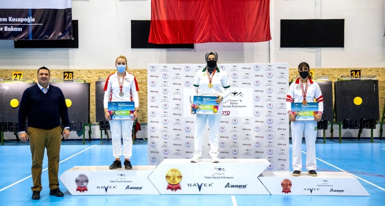 Manisalı okçu Sevim Yıldır Türkiye şampiyonu oldu