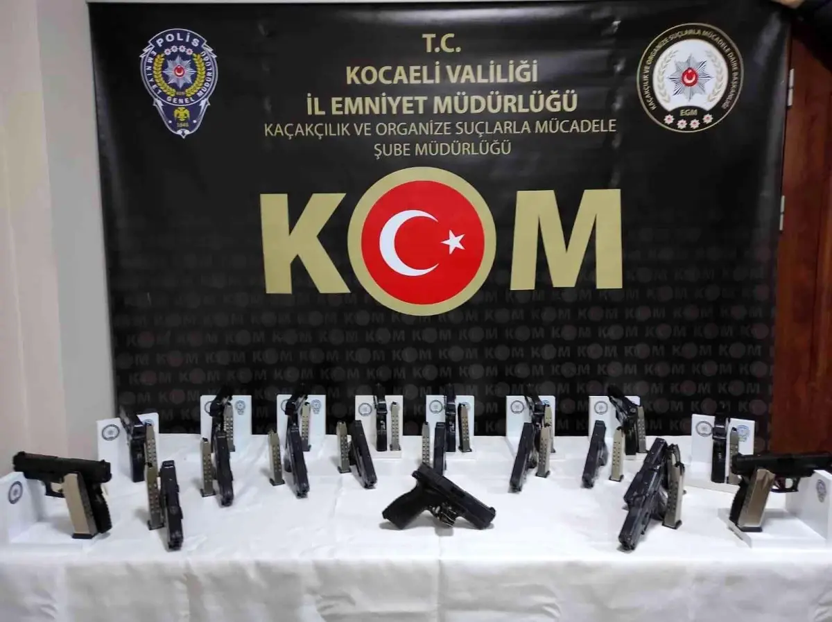 TEM'de 20 ruhsatsız tabanca ele geçirildi
