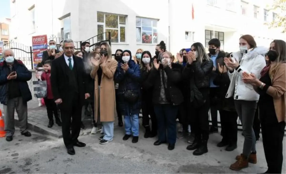 Velilerden darp iddiasında bulunulan öğretmene destek açıklaması