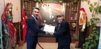 Afyonkarahisar'da 70'inde liseyi bitiren Durak, diplomasını aldı