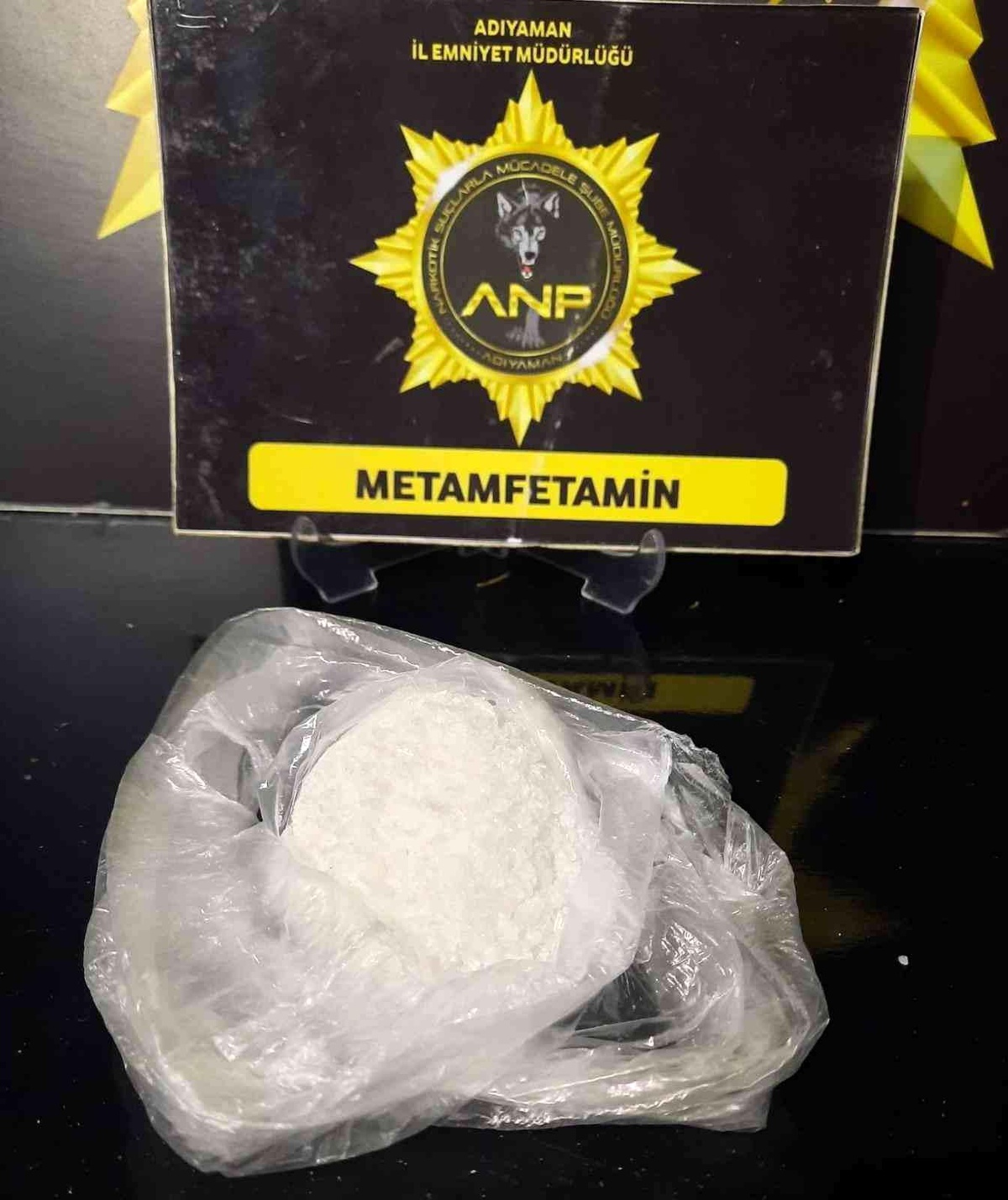 Adıyaman\'da uyuşturucuya göz açtırılmıyor: 12 gözaltı