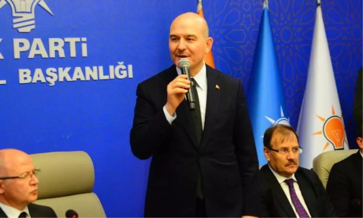 Bakan Soylu: Cumhuriyet tarihimizdeki eroin yakalamadaki rekoru egale ettik EMNİYET ARAÇLARININ TESLİM TÖRENİNE KATILDI