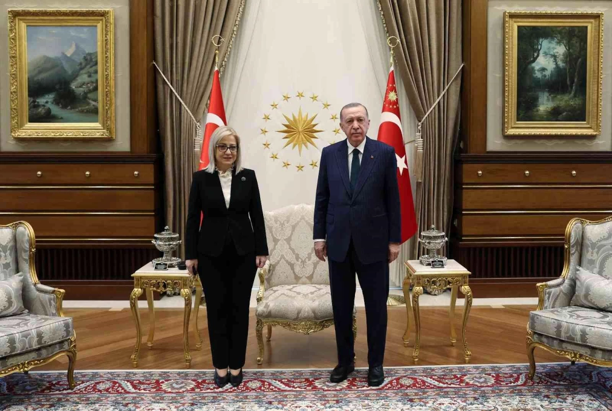 Son Dakika | Cumhurbaşkanı Erdoğan, Arnavutluk Meclis Başkanı Nikolla\'yı kabul etti