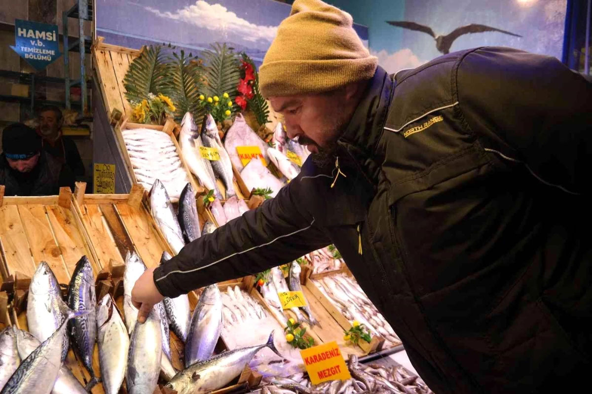 İstanbullu balıkçılar denize dönünce fiyatlar normale döndü