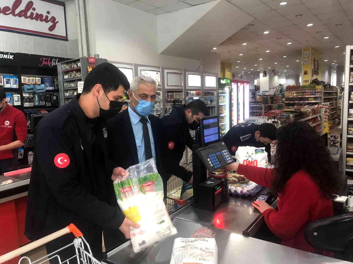 Oltu\'da Zabıta ekipleri fiyat denetimini sürdürüyor