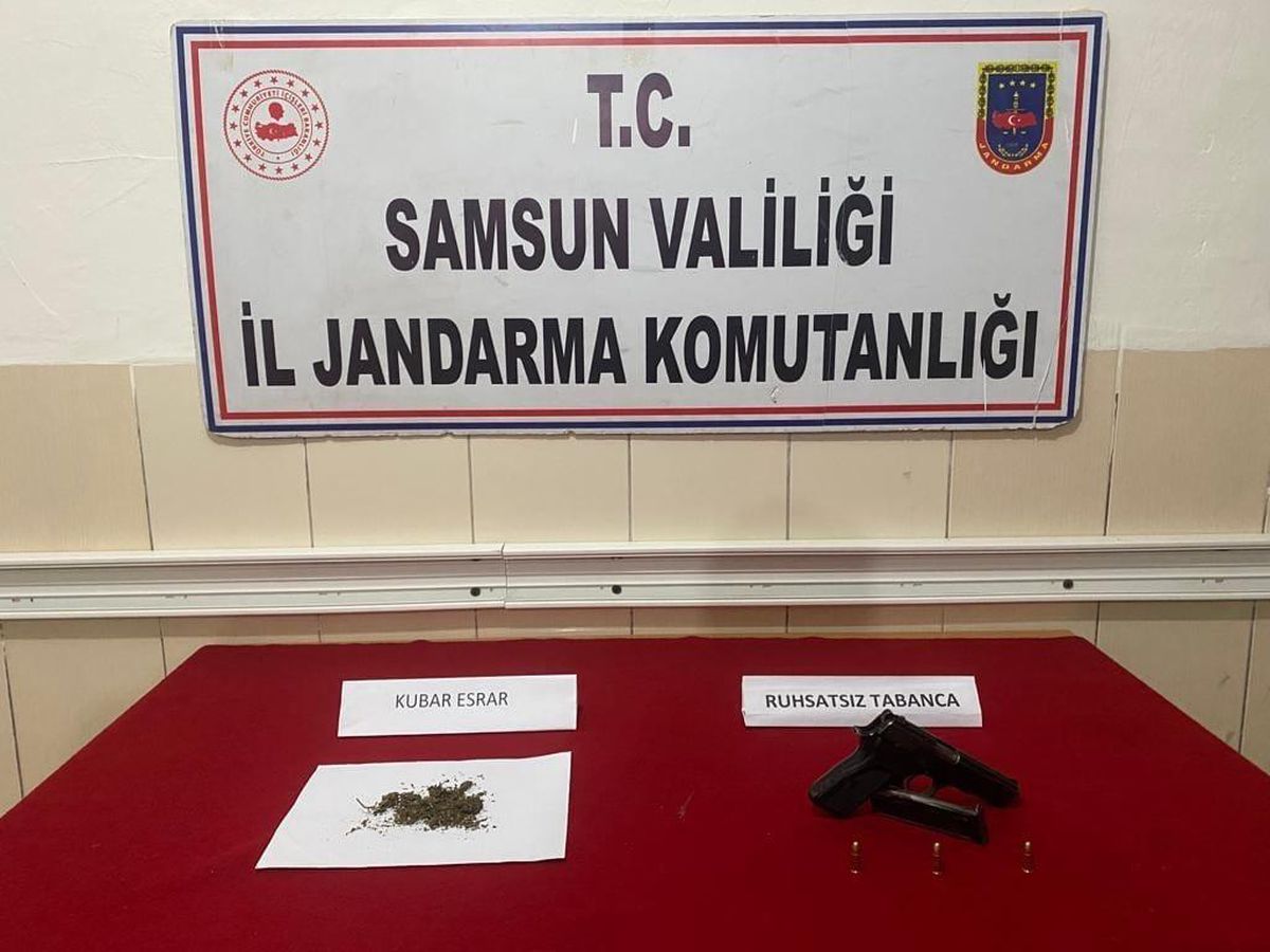 Samsun\'da jandarma ekiplerince düzenlenen operasyonda 21 şüpheli yakalandı