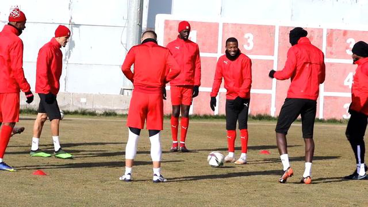 Sivasspor Yukatel Kayserispor Maçı Hazırlıklarını Tamamladı