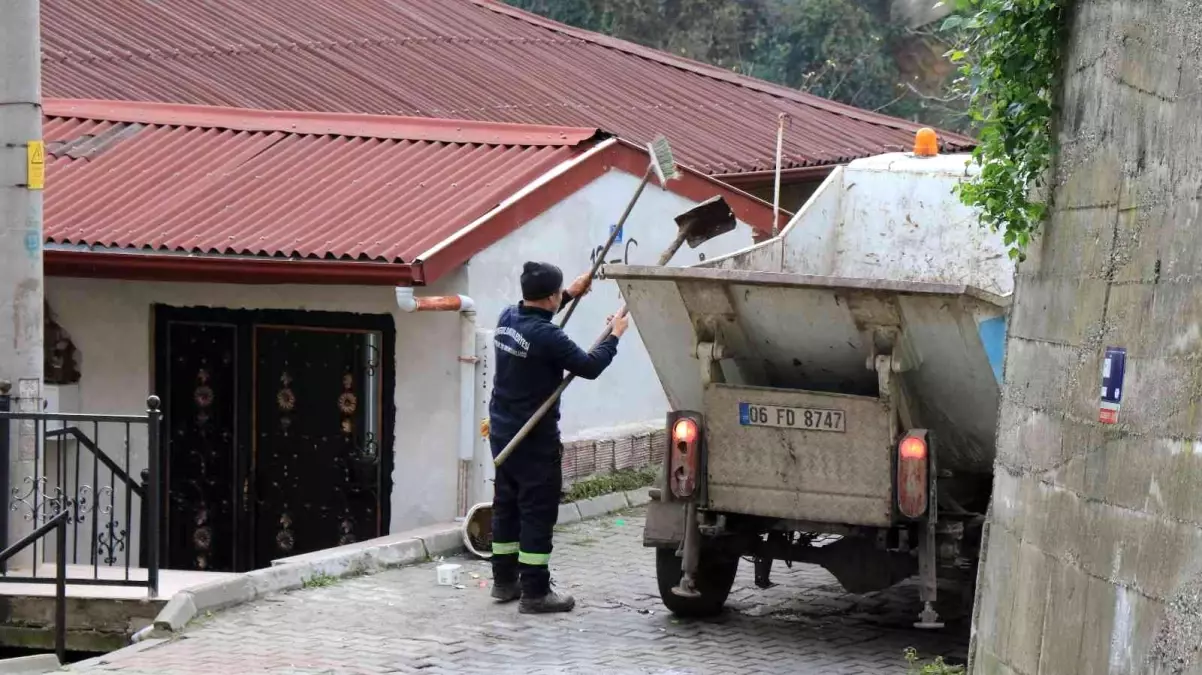 Temizlik işçisinden örnek davranış