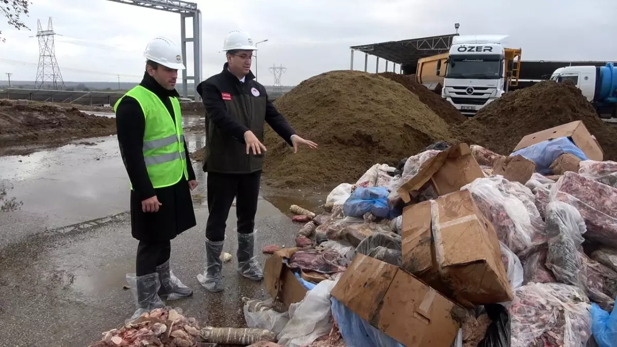 KIRKLARELİ - Son kullanma tarihi geçmiş 4 ton 250 kilogram et ve et ürünü bulundu