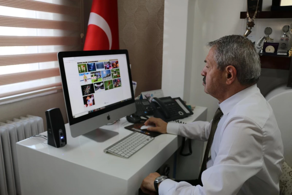 Türkiye Boks Federasyonu Başkanı Gözgeç, AA\'nın "Yılın Fotoğrafları" oylamasına katıldı