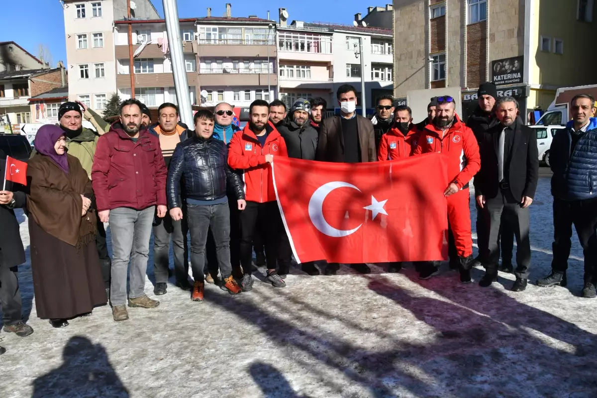 24. Kış Olimpiyat Oyunları\'na katılacak Berkin Usta\'ya Kars\'ta coşkulu karşılama