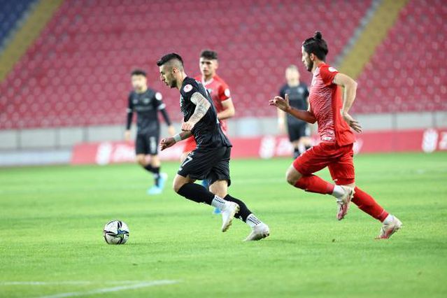 Son dakika haberi! Adana Demirspor, Ziraat Türkiye Kupası'nda son 16 turuna yükseldi