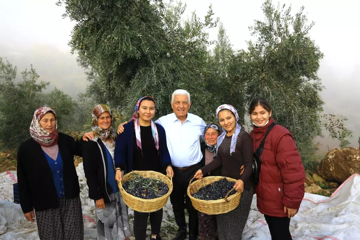 Büyükşehir, \'Tarlanıza Geliyoruz\' projesi ile Üreticilere Kazandırmaya Devam Ediyor