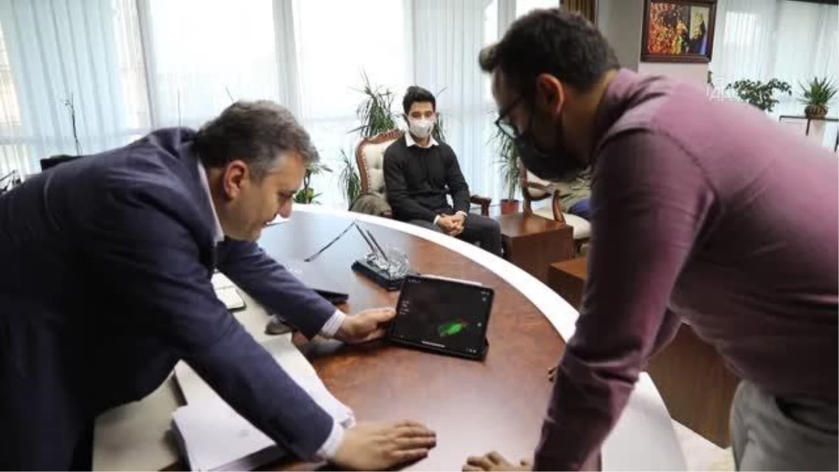 Çubuk Belediye Başkanı Demirbaş\'tan TULPAR\'ı tasarlayan öğrencilere destek