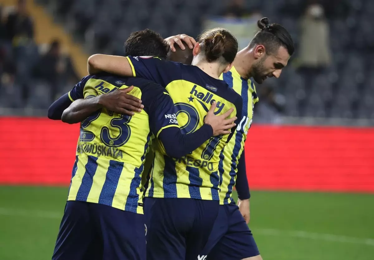 Fenerbahçe uzatmalarda turladı