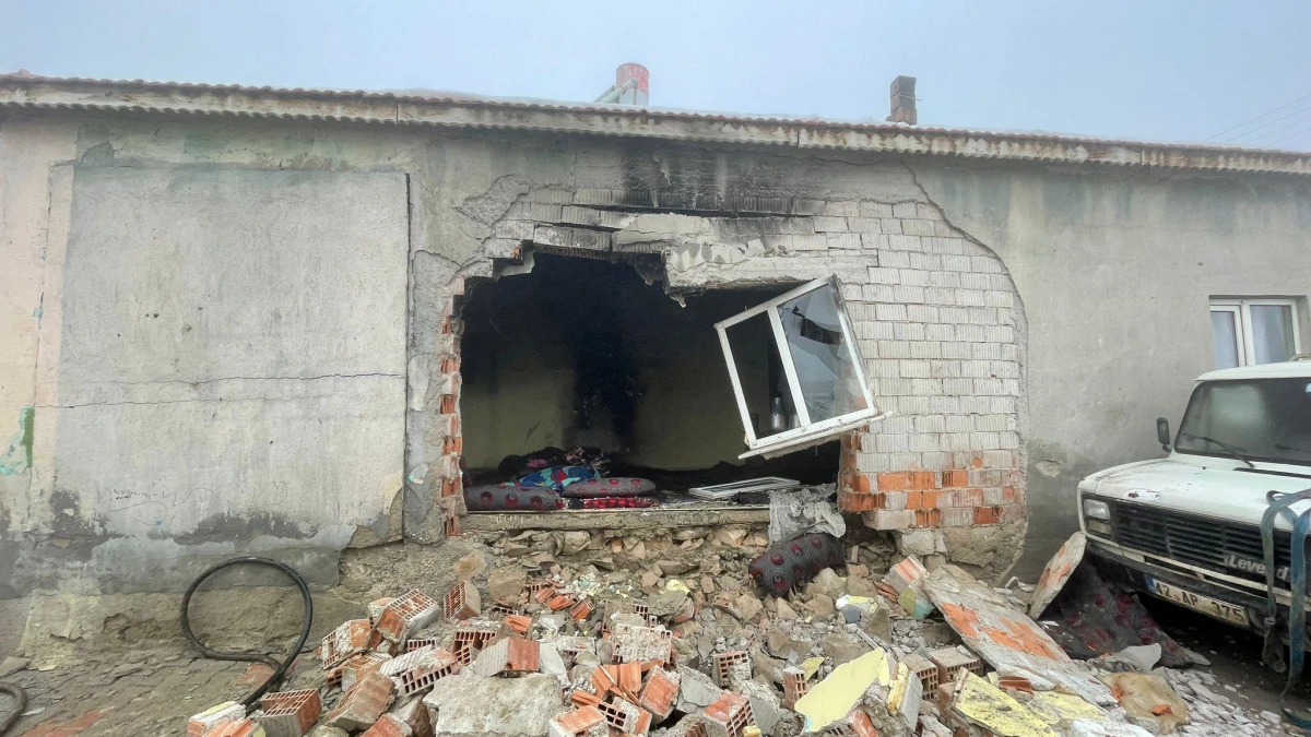 Konya\'da müstakil evdeki patlamada bir kişi yaralandı
