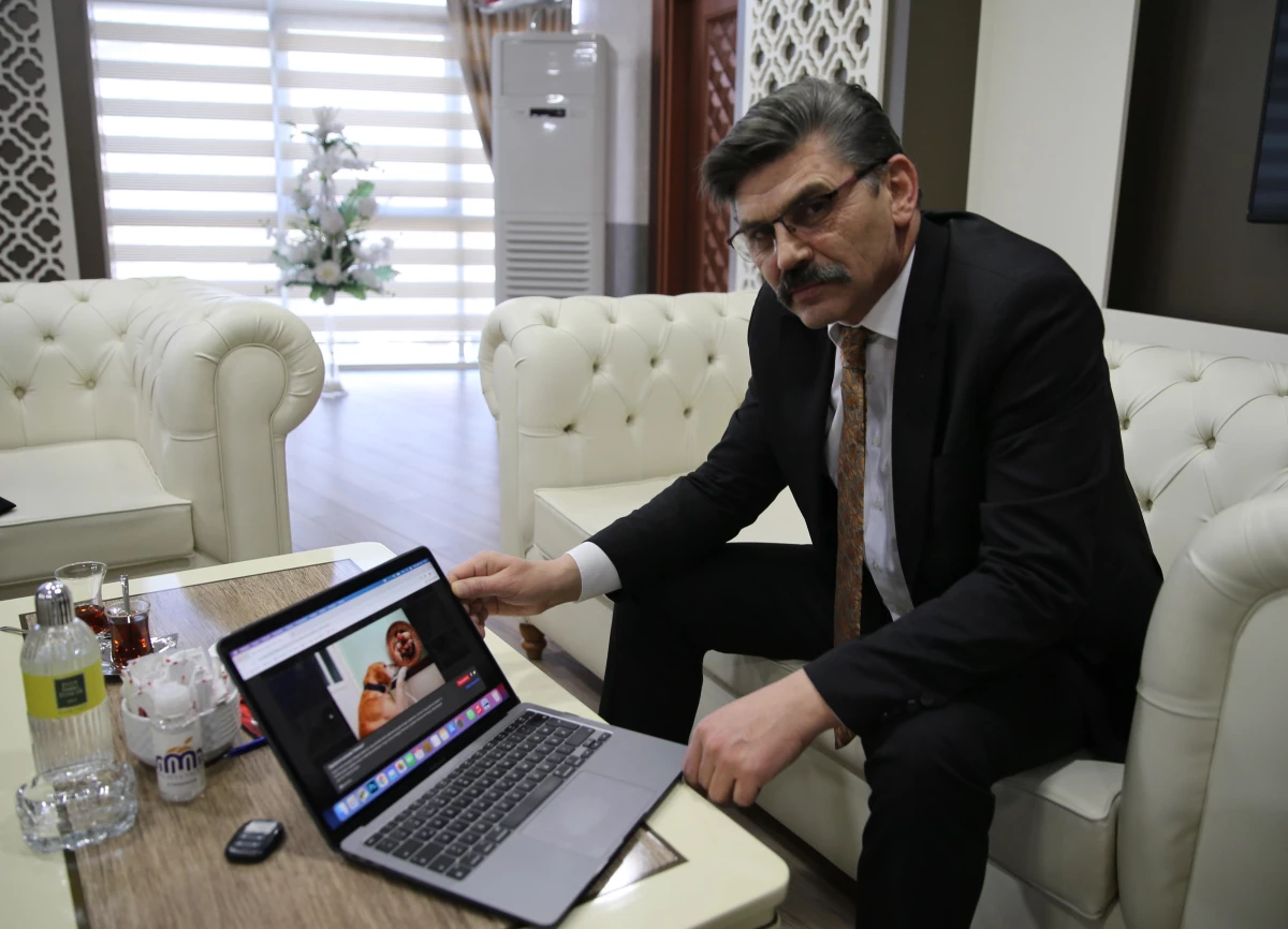 Malatya Emniyet Müdürü Dağdeviren, AA\'nın "Yılın Fotoğrafları" oylamasına katıldı