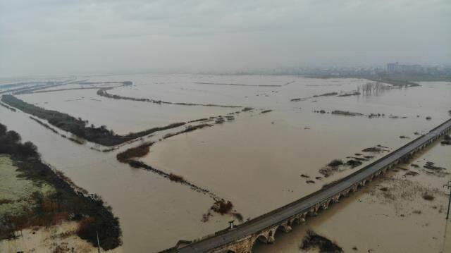 Marmara'nın tahıl ambarı can çekişiyor! Ergene nehri taştı, araziler tamamen suyla doldu