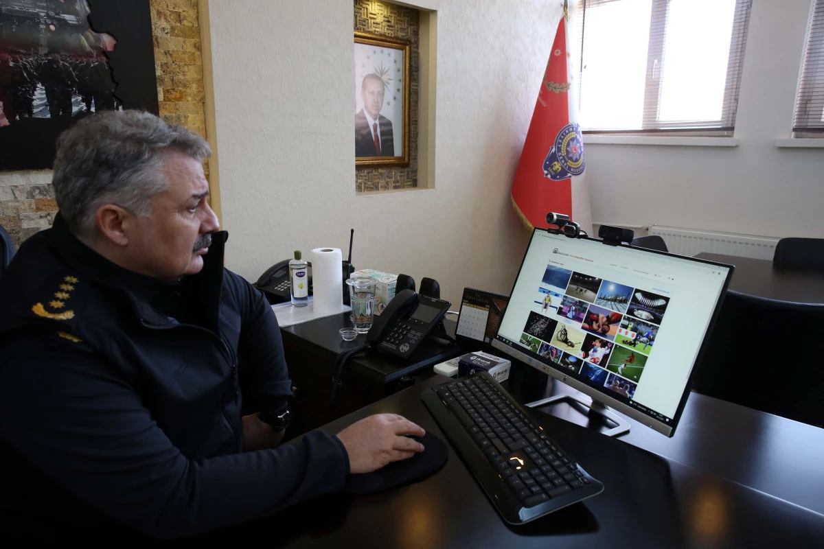 Samsun Büyükşehir Belediye Başkanı Demir AA\'nın "Yılın Fotoğrafları" oylamasına katıldı