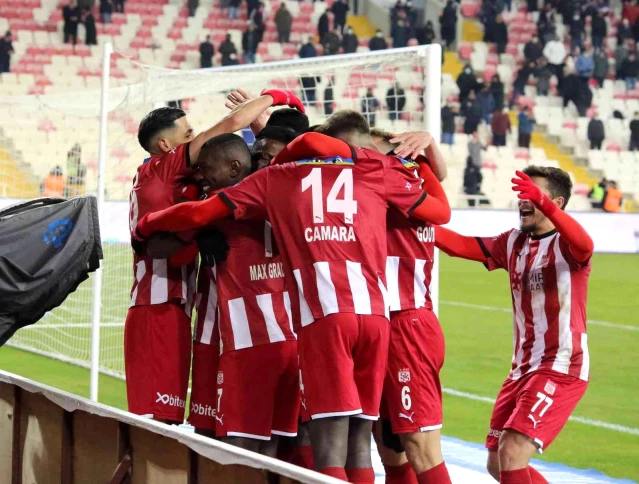 Sivasspor'un iç saha karnesi başarılı