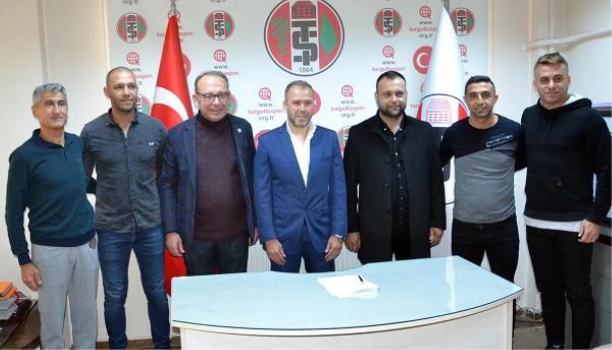 Turgutluspor\'da Nazım Gülay imzayı attı