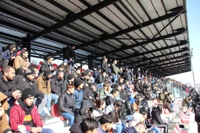 Turkcell Kadın Futbol Süper Ligi: Hakkari Gücü: 4 Sivasspor: 0