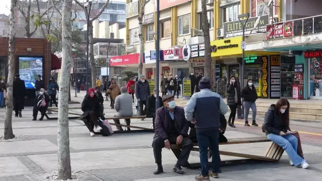 Vaka sayısının artığı Isparta'da vatandaşların maske tepkisi