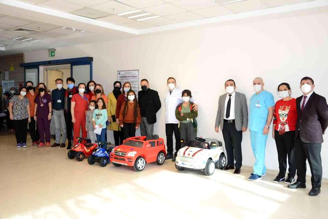 Son dakika haberleri! Yılbaşı etkinliği hasta çocuklara moral oldu