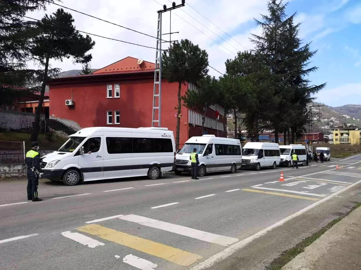 Trabzon\'da öğrenci servislerine drone ile denetim yapıldı