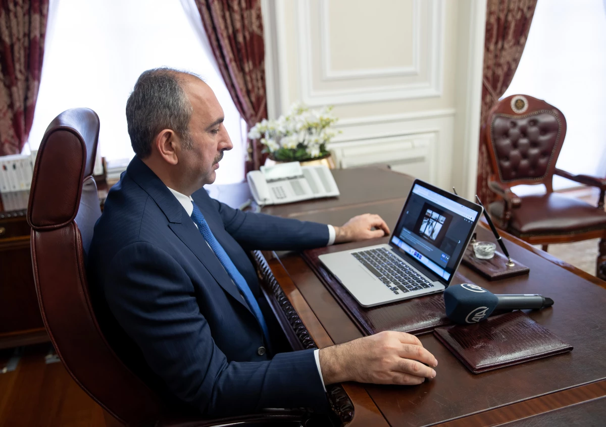 Son dakika haberi... Adalet Bakanı Gül, AA\'nın "Yılın Fotoğrafları" oylamasına katıldı