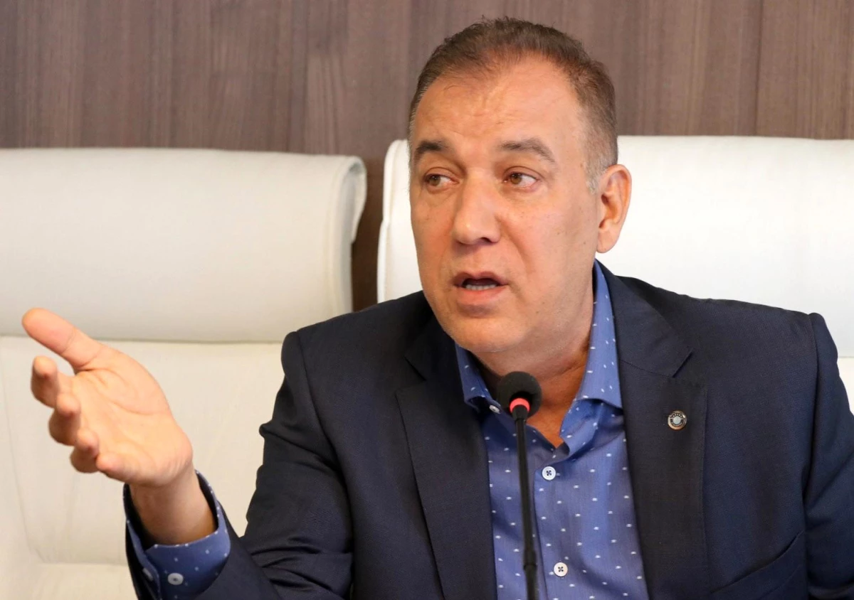 Adana Demirspor\'un eski başkanı Gökoğlu son yolculuğuna uğurlandı