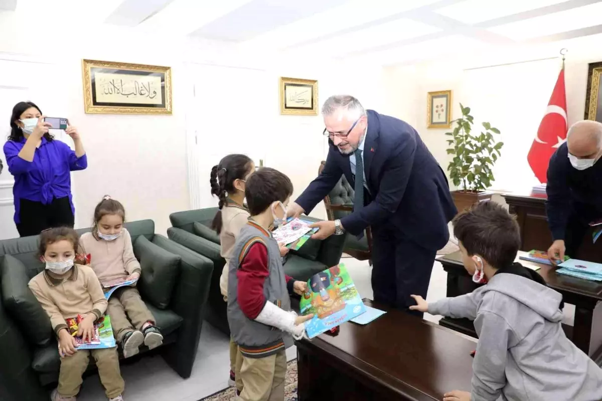 Başkan Hamit Kılıç minik yürekleri ağırladı