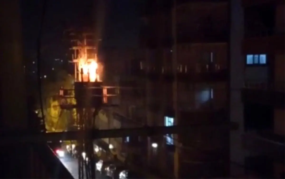 Son dakika haber... Bomba gibi patlayan trafo paniğe neden oldu