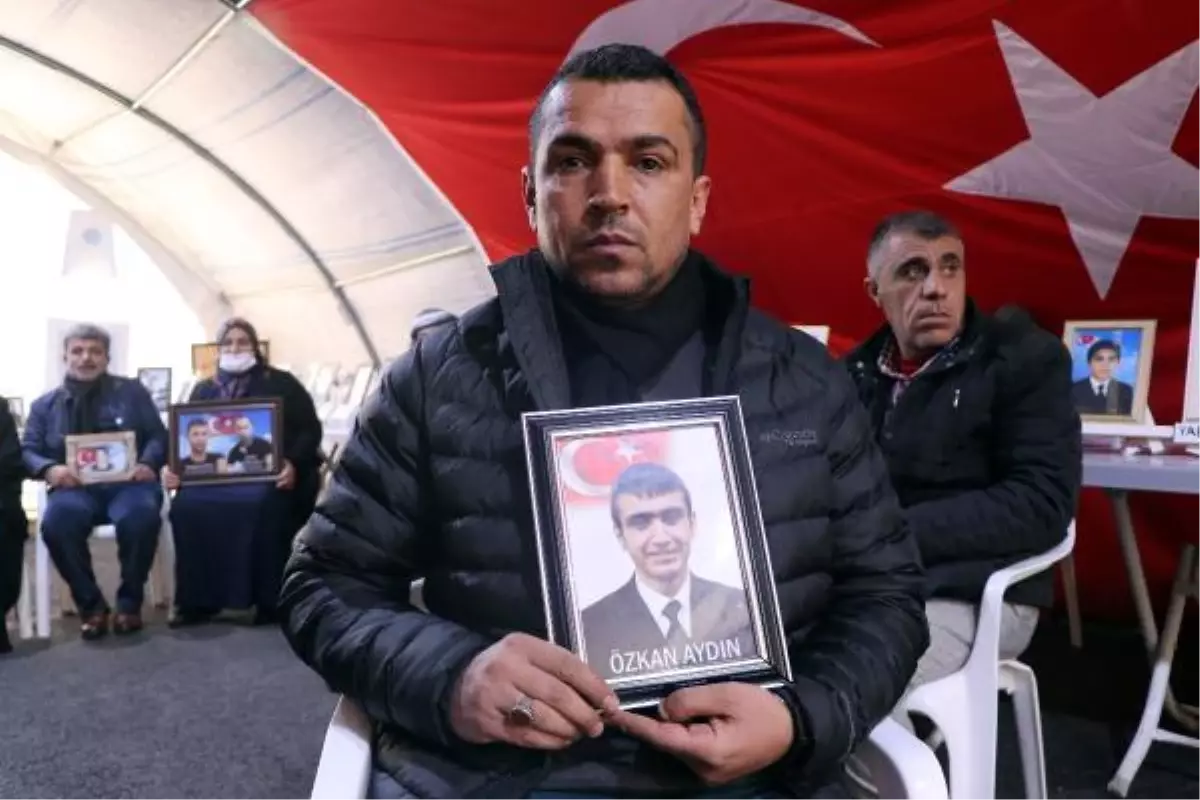 Evlat nöbetindeki babadan HDP'ye: 2021'i bize zindan ettiniz