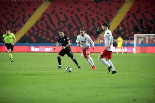 Gaziantep FK penaltılarla turladı