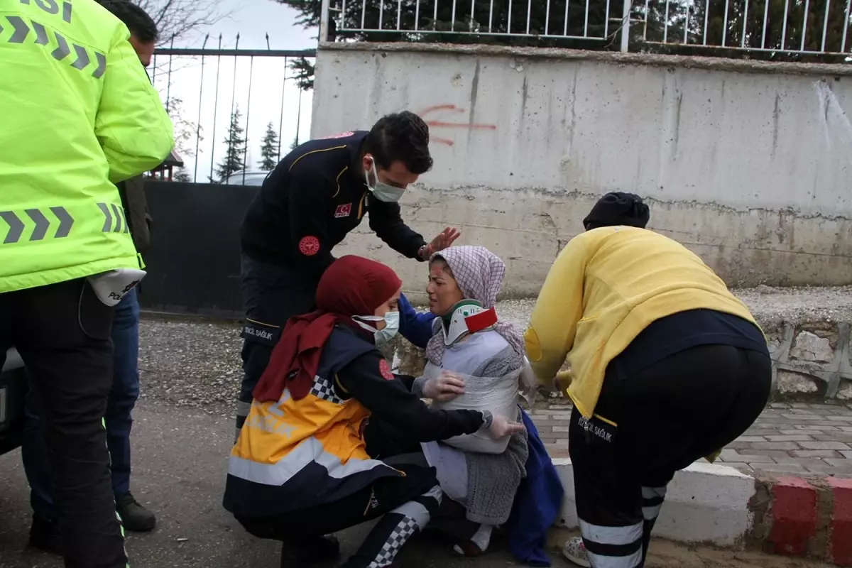 Kontrolden çıkan motosiklet yan yattı: 1 yaralı