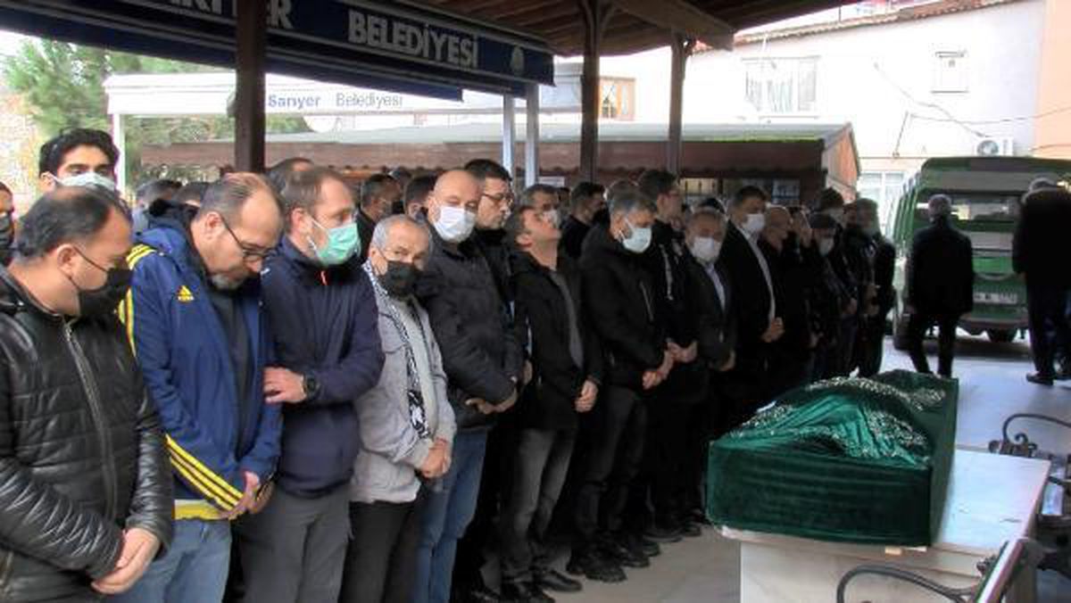 Son dakika haber... SARIYER\'DE SİLAHLI SALDIRIDA HAYATINI KAYBEDEN ÜNSAL KÖSE SON YOLCULUĞUNA UĞURLANDI