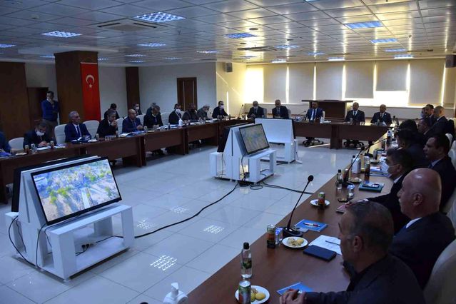 Siirt Belediyesi'nde 2021 yılı değerlendirme toplantısı yapıldı