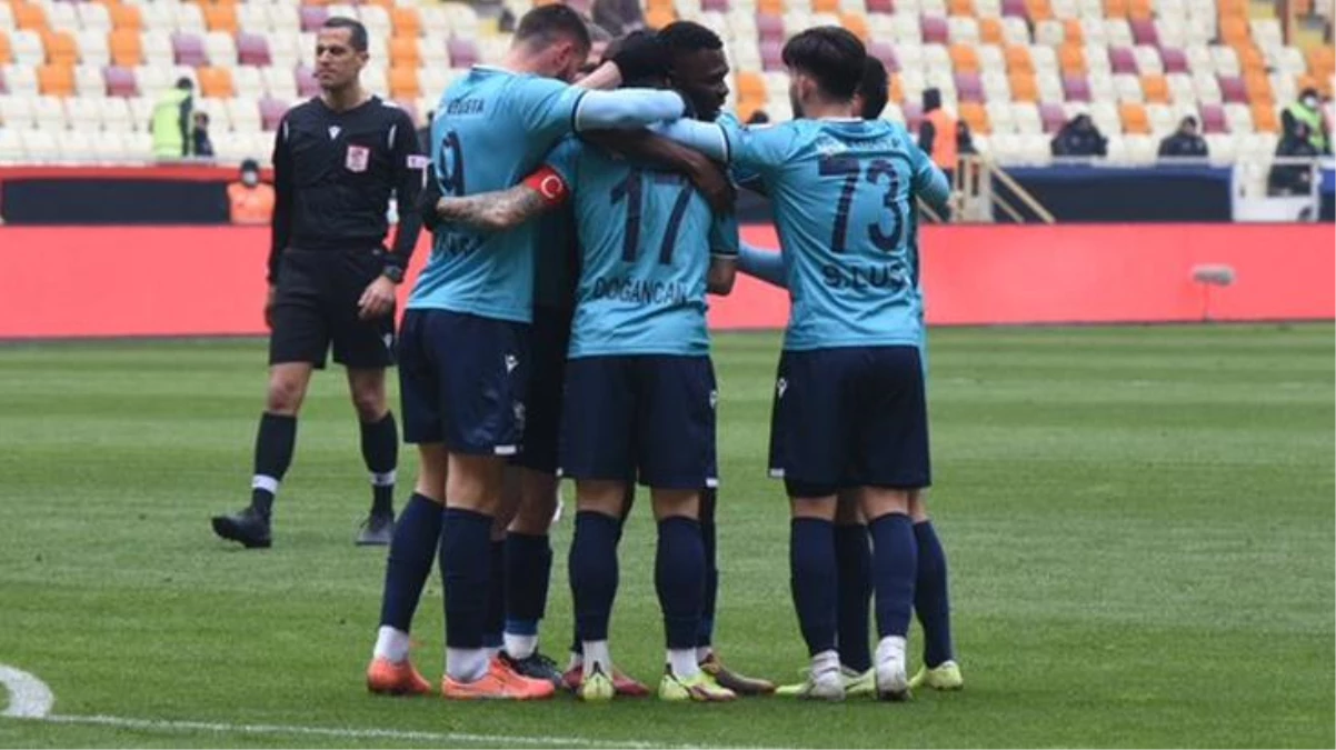 Sürprizler sahnesi Türkiye Kupası! Bandırmaspor, Yeni Malatya\'yı saf dışı bıraktı