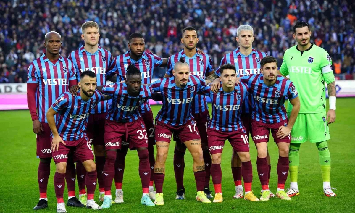 Trabzonspor 2021\'deki liderliğini 2022\'de şampiyonlukla taçlandırmak istiyor