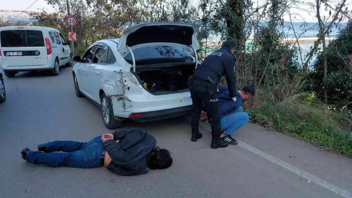 Uyuşturucu tacirleri film gibi kovalamacayla yakalandı