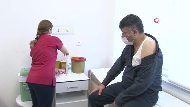 Yerli aşı TURKOVAC'a vatandaşlardan yoğun ilgi