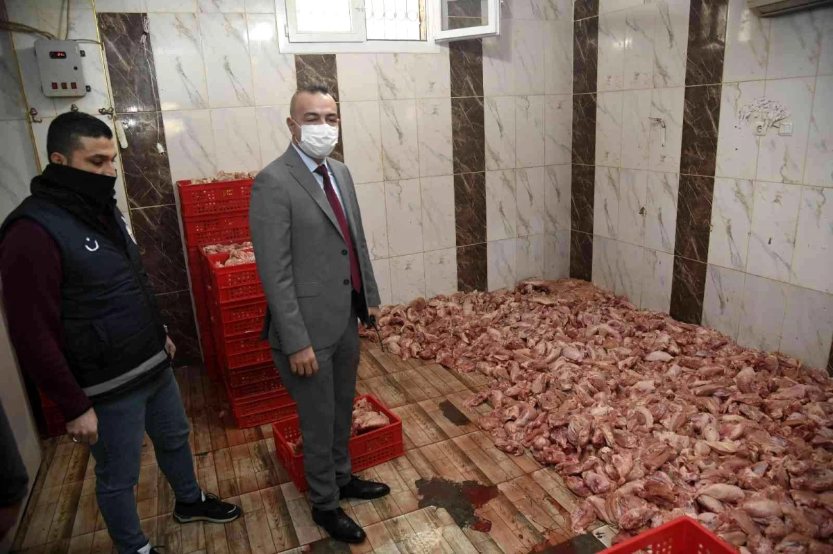 Adana\'da 2 ton sağlıksız tavuk etine el konuldu