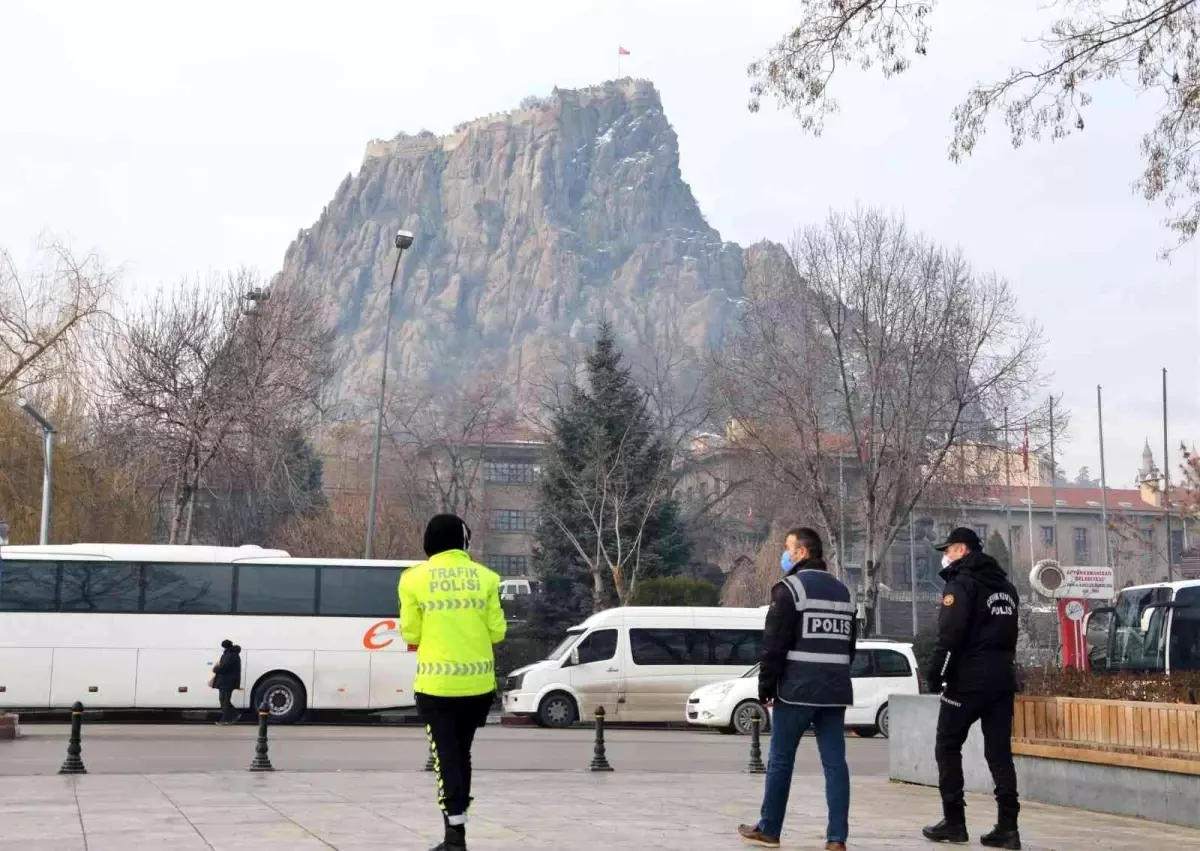 Afyonkarahisar\'da yılbaşında bin 376 personel görev yapacak