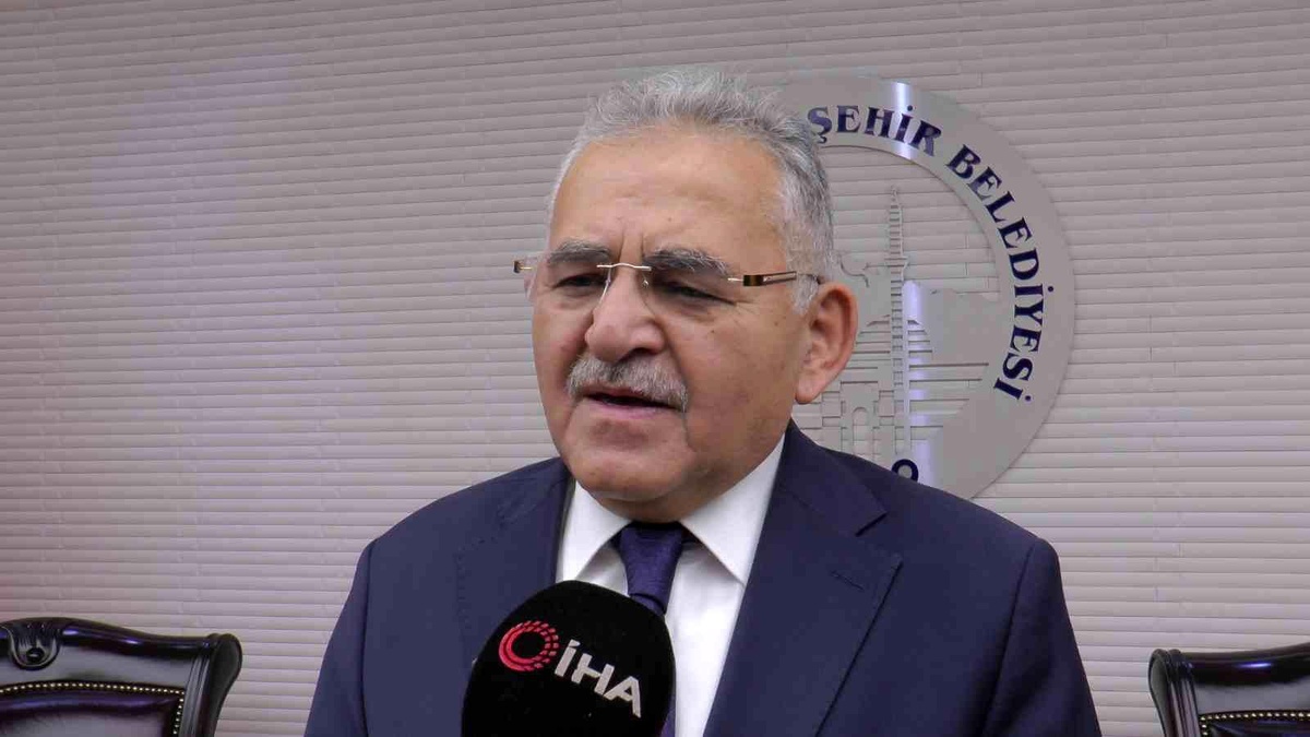 Büyükkılıç\'tan öğrencilere su parası müjdesi