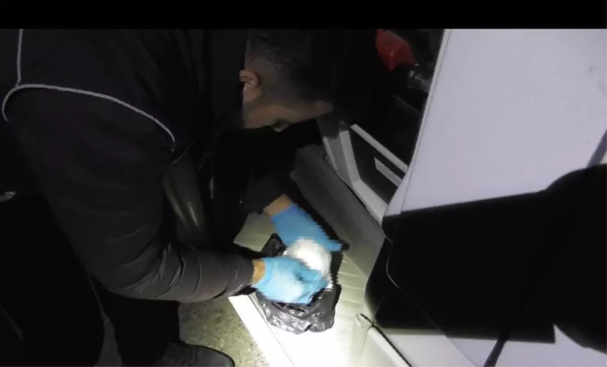 CHP il başkanlığına ait minibüste uyuşturucu ele geçirildi! Başkanın iki oğlu gözaltına alındı